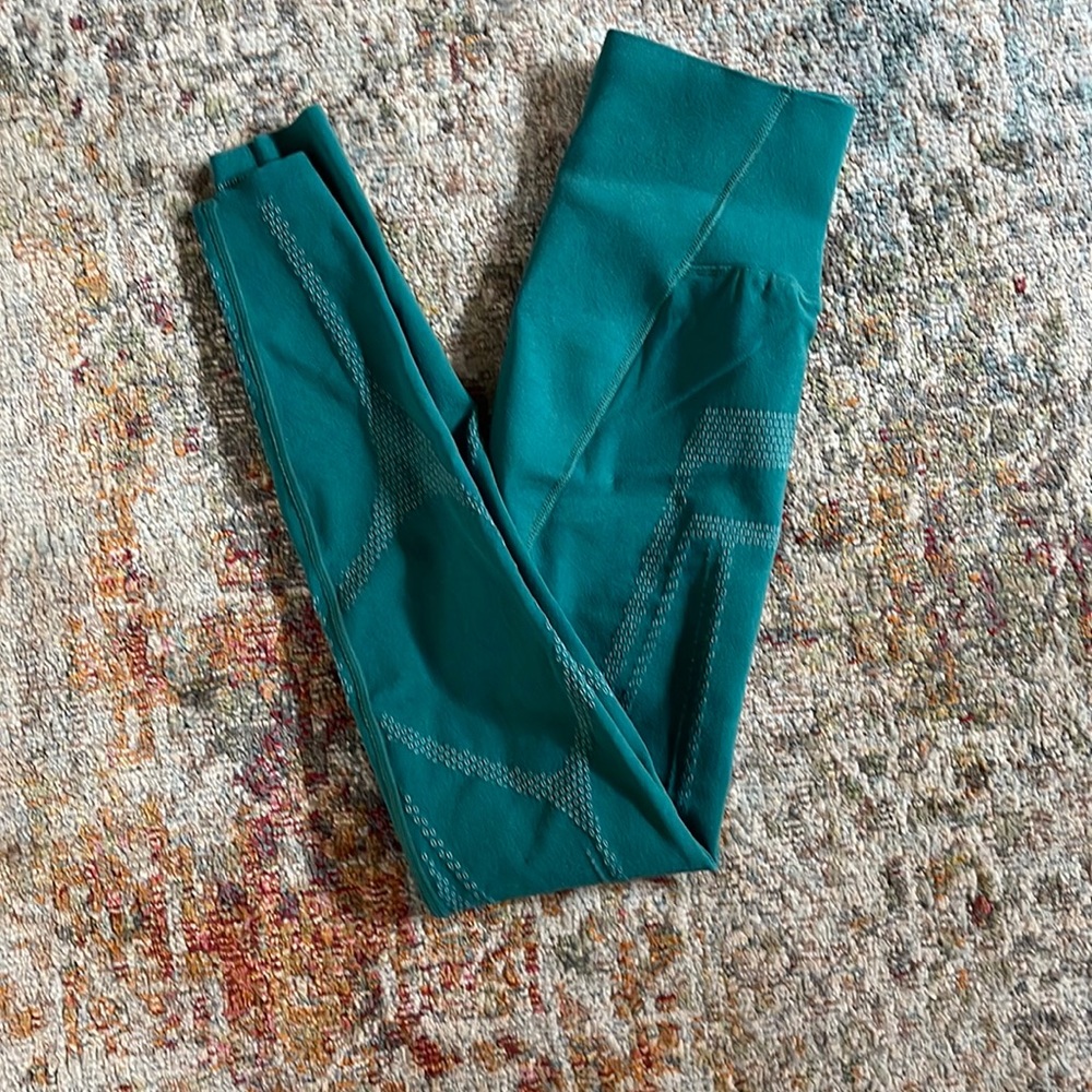 High-Waisted SculptKnit Legging